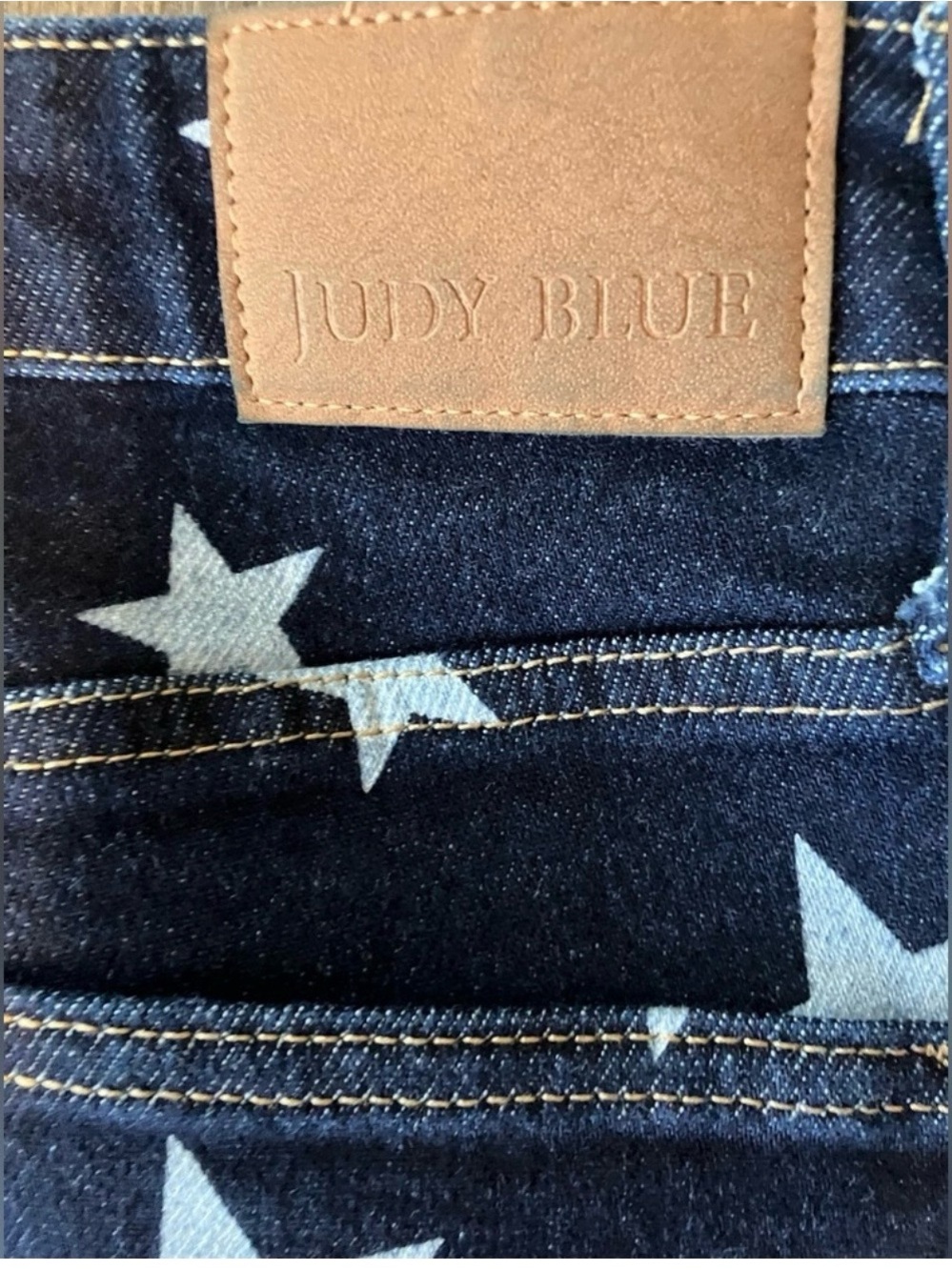 Judy Blue Star Print Dark Denim Flared Jeans NWT various sizes - Picture 4 of 4